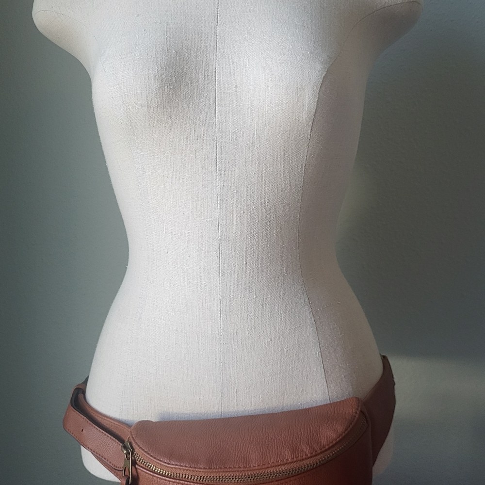 Universal Thread Brown Leather Mini Belt Bag